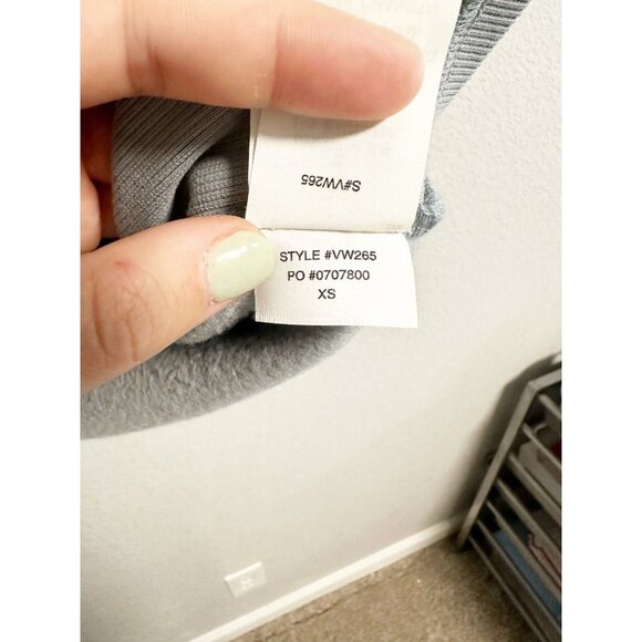 Vuori Restore Oversized Blue/Gray Women's Sweatshirt - Picture 4 of 8